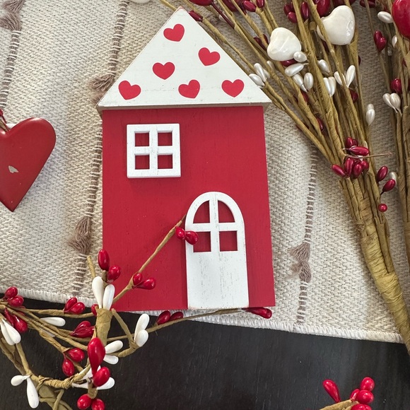 Valentine Decor Bundle - Garland, 3 stems, 2 block houses - Picture 2 of 11